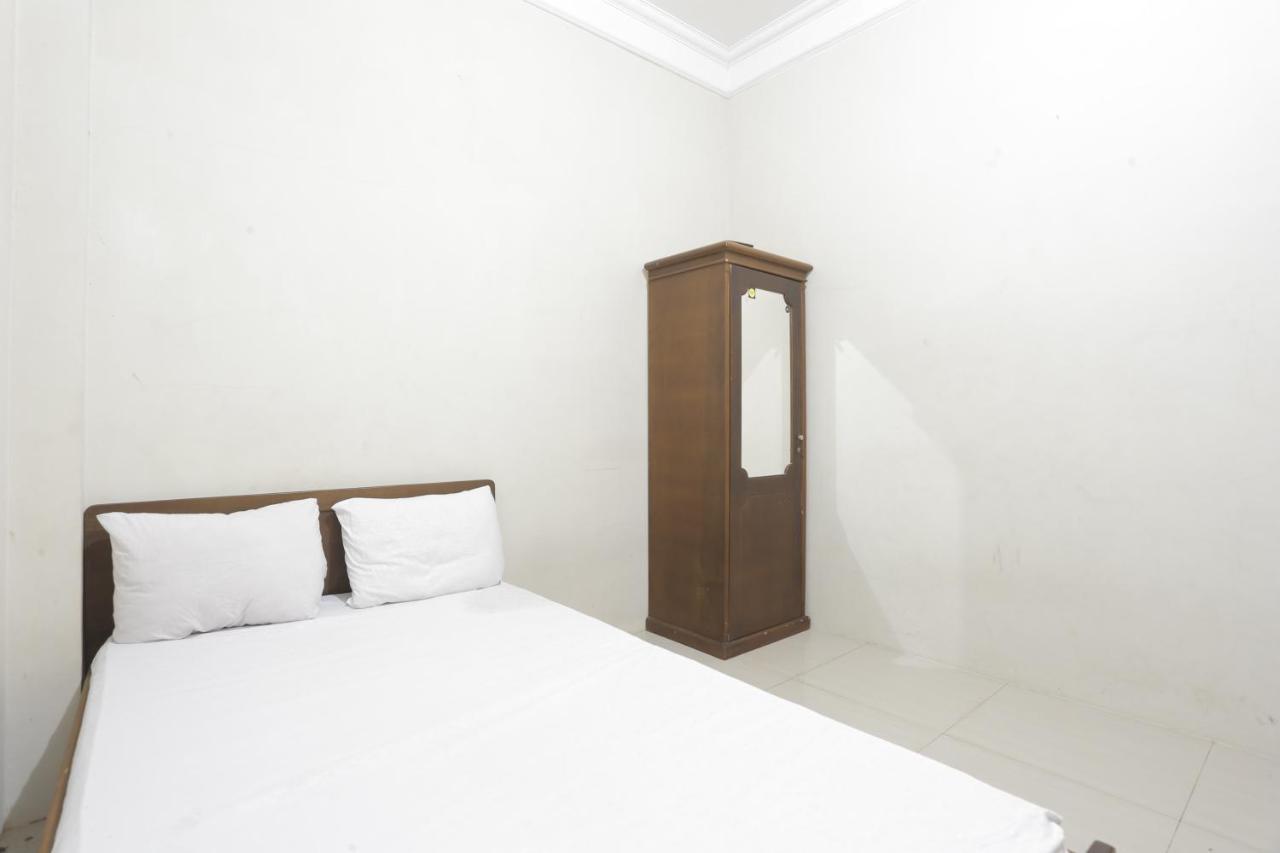 Oyo 93119 Guest House Leo Patra Muara Badak Eksteriør billede