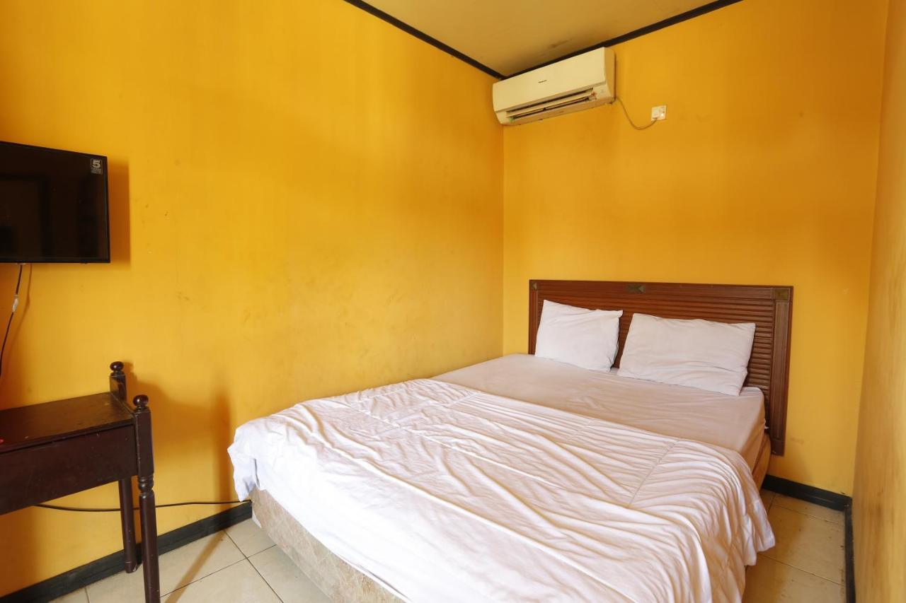 Oyo 93119 Guest House Leo Patra Muara Badak Eksteriør billede